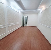 4 Cần Tuyển nhân viên bán hàng gấp