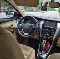 4 Cho thuê xe 5 chỗ Ford Ranger và Vios G đời mới có lái