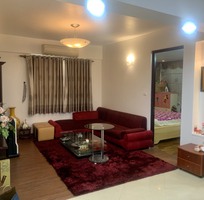 9 Tuyển 02 nv chạy bàn