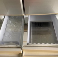 3 Tủ lạnh Sharp SJ-XF47W-N 2012