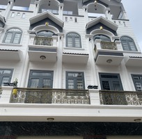 85 Tuyển nhân viên bán hàng dịp 20/11