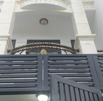 48 Tuyển nhân viên bán hàng dịp 20/11