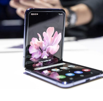 Điện thoại Galaxy Z Flip 256GB/8GB - Hàng chính hãng