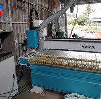 1 Máy CNC bàn nhôm 1325, máy CNC cho ngành gỗ