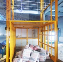 Thang nâng hàng thủy lực 500kg