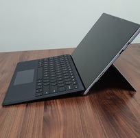 1 Surface Pro 5  Core i5/4Gb/SSD 128Gb    Type cover giá rẻ