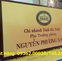 5 Một số mẫu biển chức danh có giá rẻ tại Hà Nội