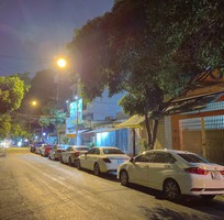 1 Cho thuê xe tự lái  gia rẻ quận Tân Phú