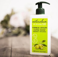 Sữa rửa mặt tinh chất Olive-Naturalium