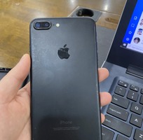 1 Thừa 1 IPhone 7 Plus màu đen đang dùng, 32GB, Zin áp, zin pin