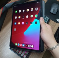 1 Ipad pro 2020 11  128GB người dùng có nhu cầu bán.