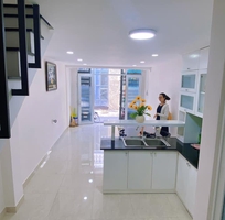 9 Cần tuyển phụ bán hàng cùng 9 Cần tuyển phụ bán hàng cùng