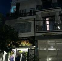 106 Cần tuyển phụ bán hàng cùng 106 Cần tuyển phụ bán hàng cùng