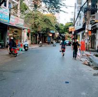 1015 Cần tuyển phụ bán hàng cùng 1015 Cần tuyển phụ bán hàng cùng
