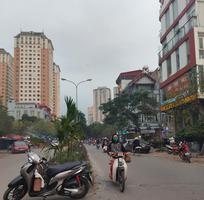 999 Cần tuyển phụ bán hàng cùng 999 Cần tuyển phụ bán hàng cùng