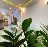 1297 Cần tuyển phụ bán hàng cùng 1297 Cần tuyển phụ bán hàng cùng