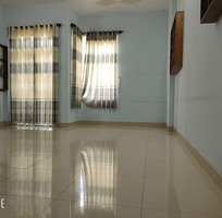 1351 Cần tuyển phụ bán hàng cùng 1351 Cần tuyển phụ bán hàng cùng
