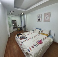 1370 Cần tuyển phụ bán hàng cùng 1370 Cần tuyển phụ bán hàng cùng