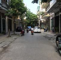 204 Cần tuyển phụ bán hàng cùng 204 Cần tuyển phụ bán hàng cùng