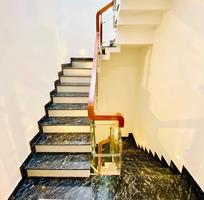 435 Cần tuyển phụ bán hàng cùng 435 Cần tuyển phụ bán hàng cùng
