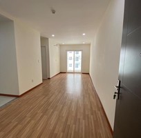1100 Cần tuyển phụ bán hàng cùng 1100 Cần tuyển phụ bán hàng cùng