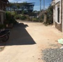 1381 Cần tuyển phụ bán hàng cùng 1381 Cần tuyển phụ bán hàng cùng