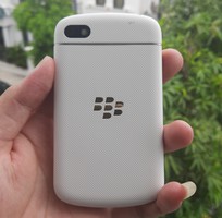 1 Cần bán blackberry Q10 gold edition