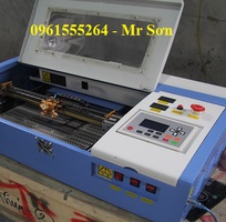 1 Máy laser CO2 3020 khắc con dấu