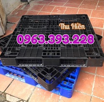 4 Pallet nhựa kê hàng, pallet nhựa giá tốt tại Hà Nội