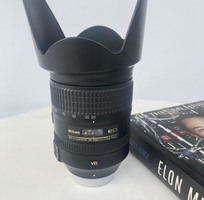 4 Ống kính Nikon AF-S Nikkor 28-300mm f/3.5-5.6G ED VR