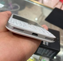 2 Nhượng lại Blackberry Q20 fullbox trắng ngọc trinh