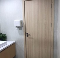 1 Bí quyết chọn cửa gỗ nhựa composite cho phòng tắm
