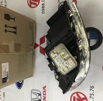 2 Đèn pha Mercedes benz W204