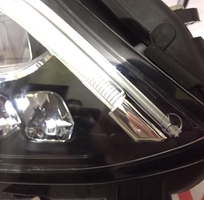 2 A2059065504 Đèn pha Mercedes-Benz C200 2019