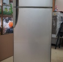 Tủ lạnh Hitachi 150 lít sản xuất tại Nhật Bản màu bạc, nguyên bản 100 hình thức còn mới đẹp,chạy êm