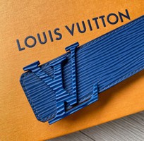 2 Sneaker shoes Louis Vuitton Authentic new 98 fulbox Size : 6  ae chân 40-40,5 đeo vừa