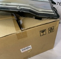 1 Đèn pha trước Toyota Lexus GX470