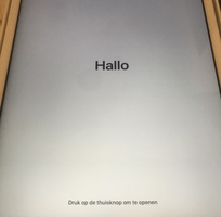 2 Bán IPad 8th generation 32gb new