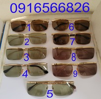 Lô kính cổ mạ vàng bọc vàng có đầy đủ các thương hiệu nổi tiếng trên toàn thế giới Anh Pháp Đức cô