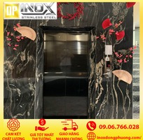 Tấm inox gương đen - sản phẩm bán chạy nhất tại Công ty Inox Đông Phương .
