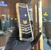 Vertu Signature Rose Gold Full Diamond có sẵn tại Huy Luxury