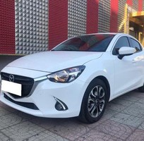 Bán xe mazda2, sản xuất 2018, số tự động, màu trắn