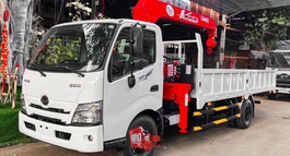 XE TẢI HINO XZU720L 3.5T - CẨU UNIC344 TRẢ TRƯỚC 300TR