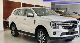 FORD EVEREST 2023 TITANIUM 4X4 NHẬP KHẨU NGUYÊN CHIẾC