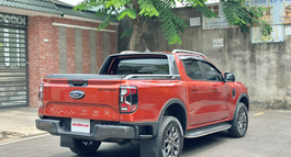 FORD RANGER WILLTRACK 2 CẦU 2023 MÀU ĐỎ CAM CỰC KÌ HIẾM