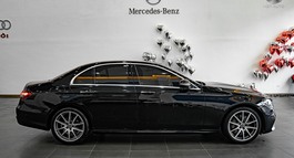 MERCEDES E300 AMG MODEL 2022 .