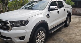 CHÍNH CHỦ CẦN BÁN XE BẢN LIMITED 4X4 2.0 HỘP SỐ 10 CẤP