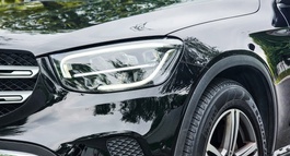 BÁN MERCEDES GLC200 2020 MÀU ĐEN, NỘI THẤT KEM GIÁ 1,359