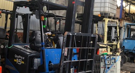 XE NÂNG TRONG NGÀNH THÉP VÀ CƠ KHÍ NẶNG   TỐI ƯU VẬN CHUYỂN HIỆU QUẢ