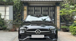 CẦN BÁN MERCEDES BENZ C300 AMG 2022